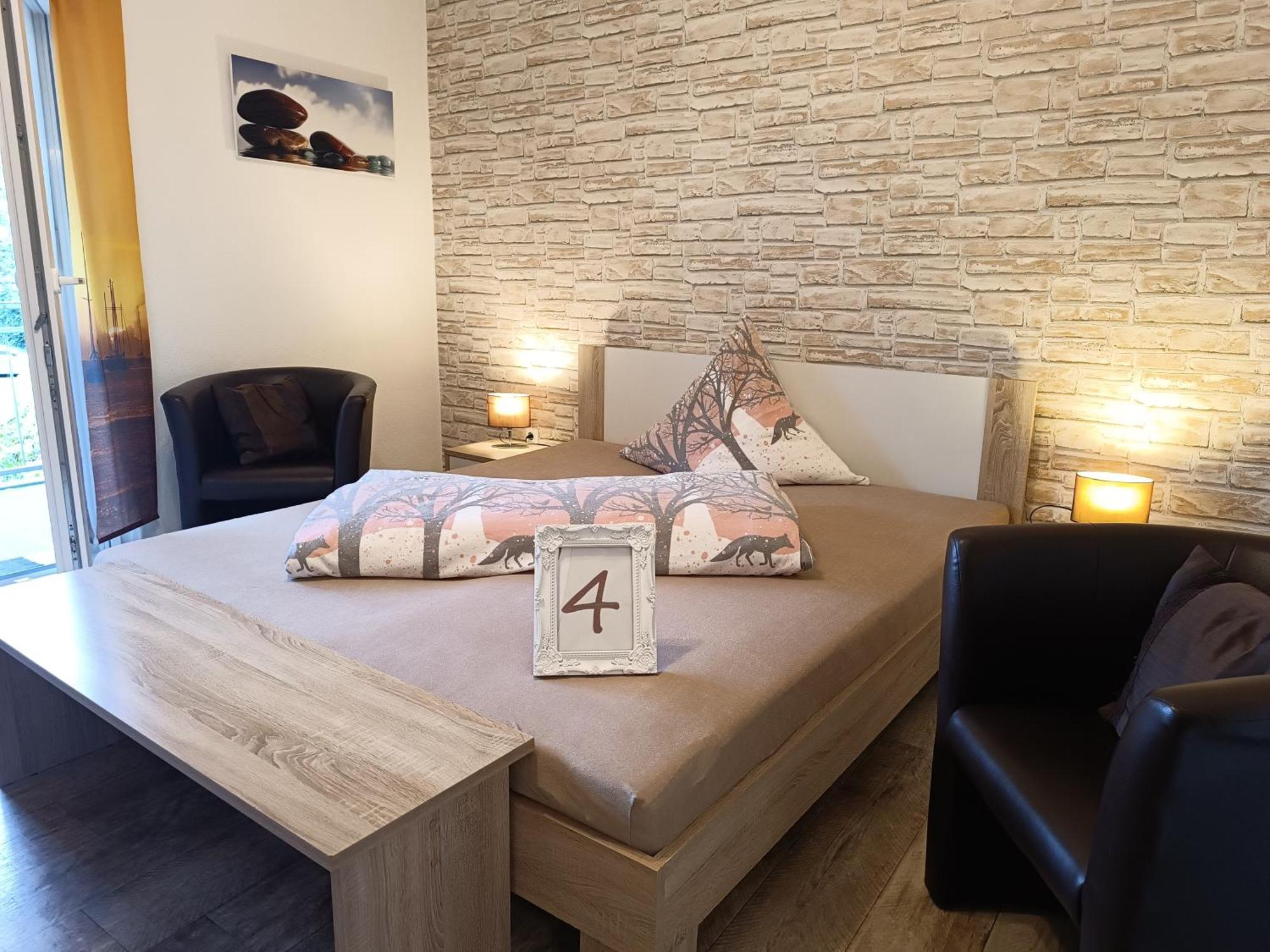 5X Balkon-Apartments Mit Kueche 40-65Qm Ruhrgebietferienwohnung Dobry-Fuchs 오버하우젠 외부 사진