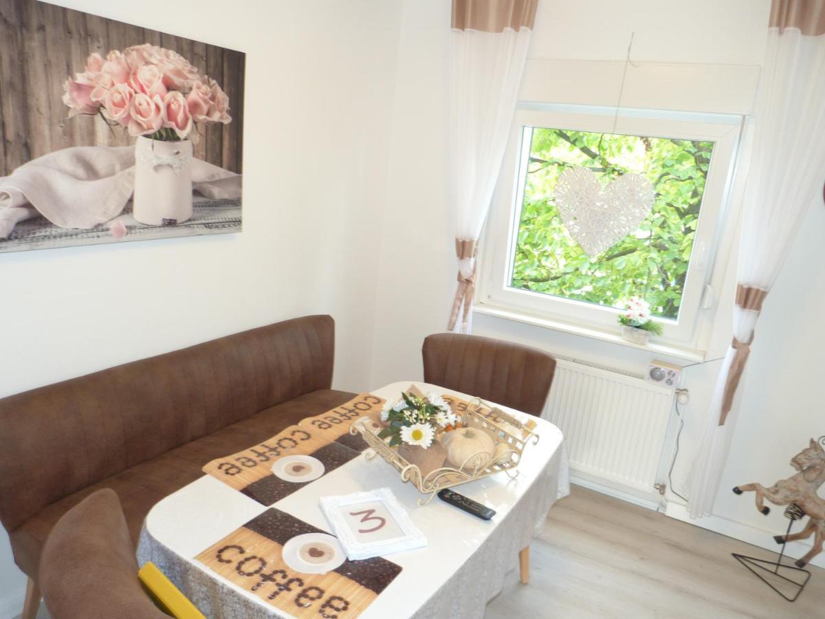 5X Balkon-Apartments Mit Kueche 40-65Qm Ruhrgebietferienwohnung Dobry-Fuchs 오버하우젠 외부 사진